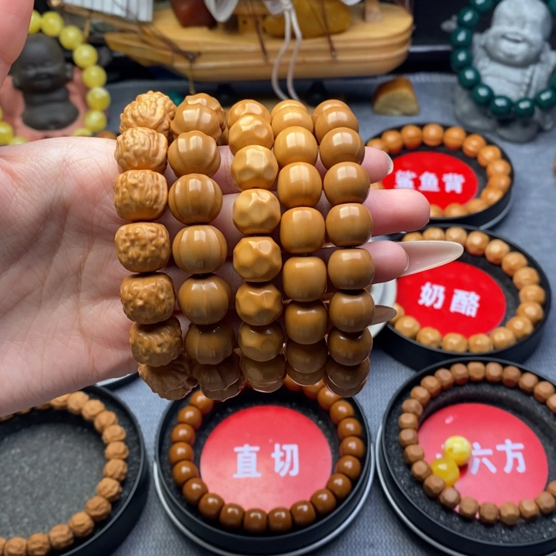 李***峰吊坠猴头核桃蛤蟆鲨鱼奶酪老型