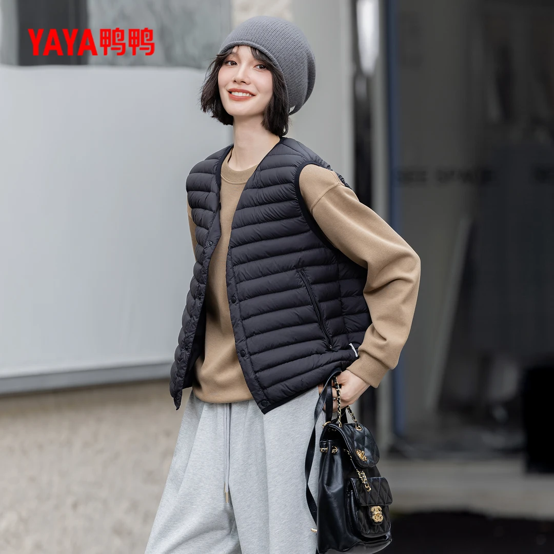 YAYA鸭鸭秋冬轻薄时尚运动休闲短款白鸭绒羽绒马甲YE4C617032N