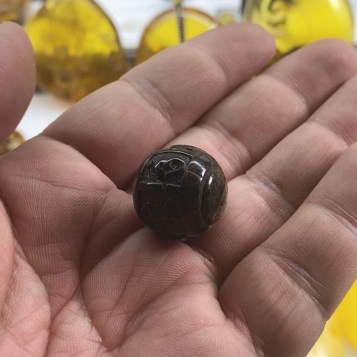 琥珀裸石未镶嵌单珠