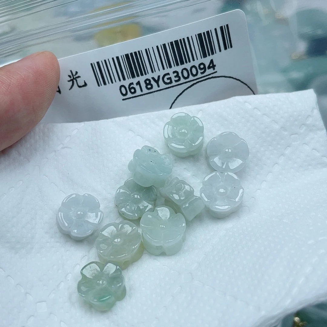 翡翠未镶嵌吊坠(不含链)多样性