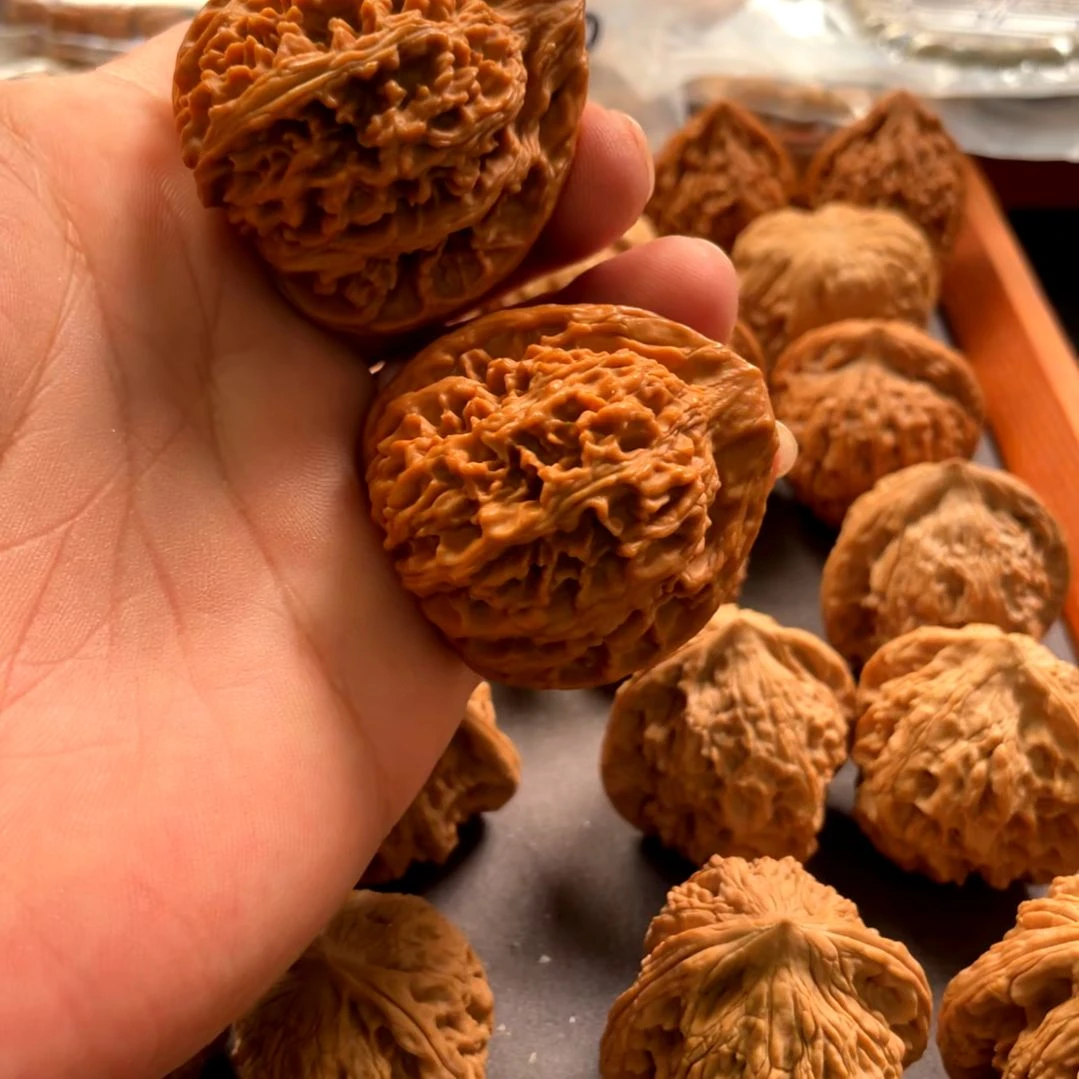 文玩核桃手串伍*龙樽