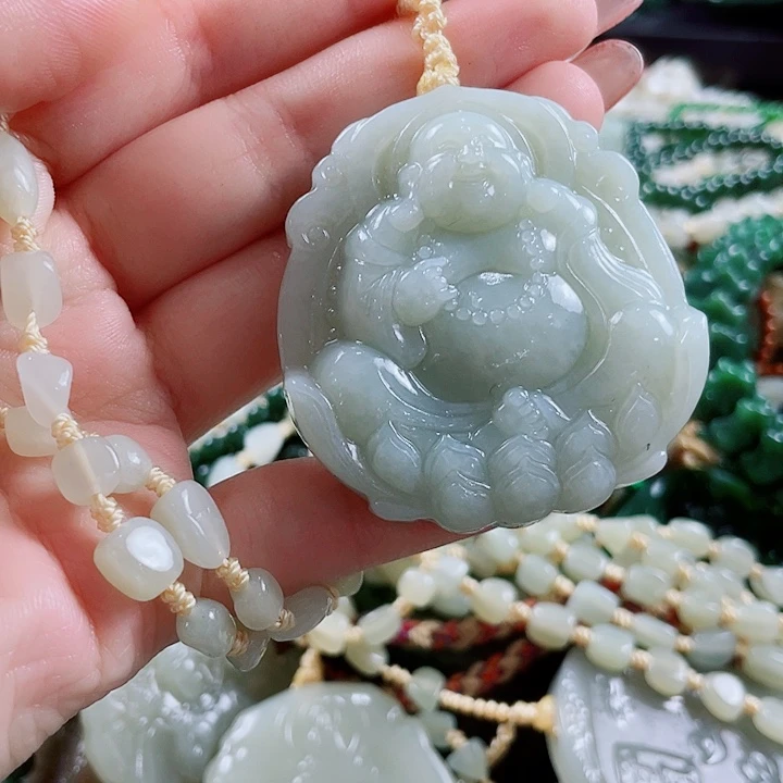 颈饰未镶嵌和田玉