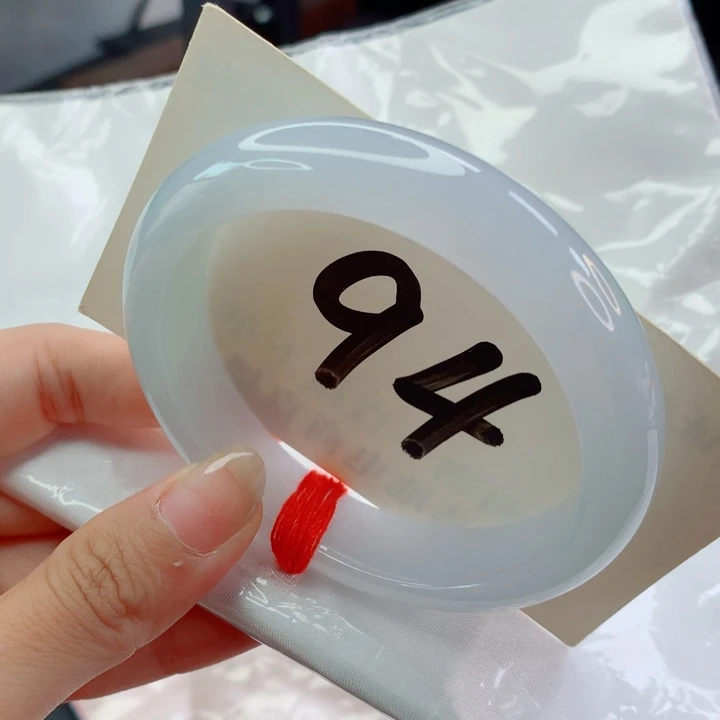 翡翠未镶嵌手镯白月光