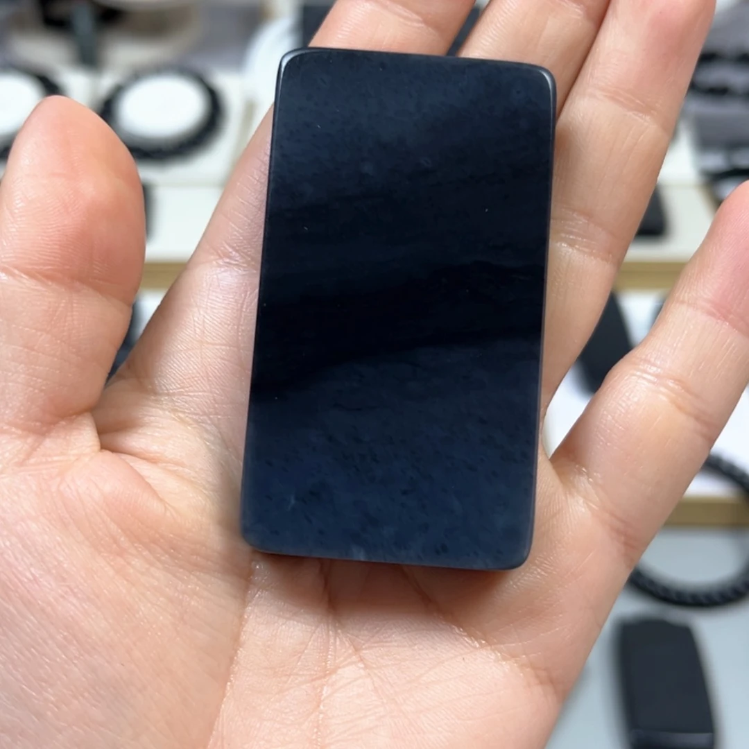 【闪购商品】和田玉（墨玉）46聚墨青花65克左右未镶嵌