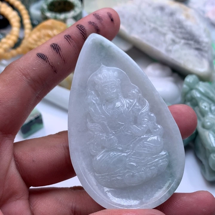 翡翠未镶嵌颈饰保真天然a货翡翠