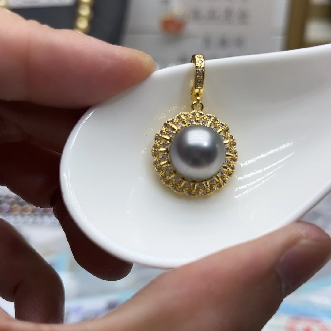 未镶嵌颈饰海水珍珠