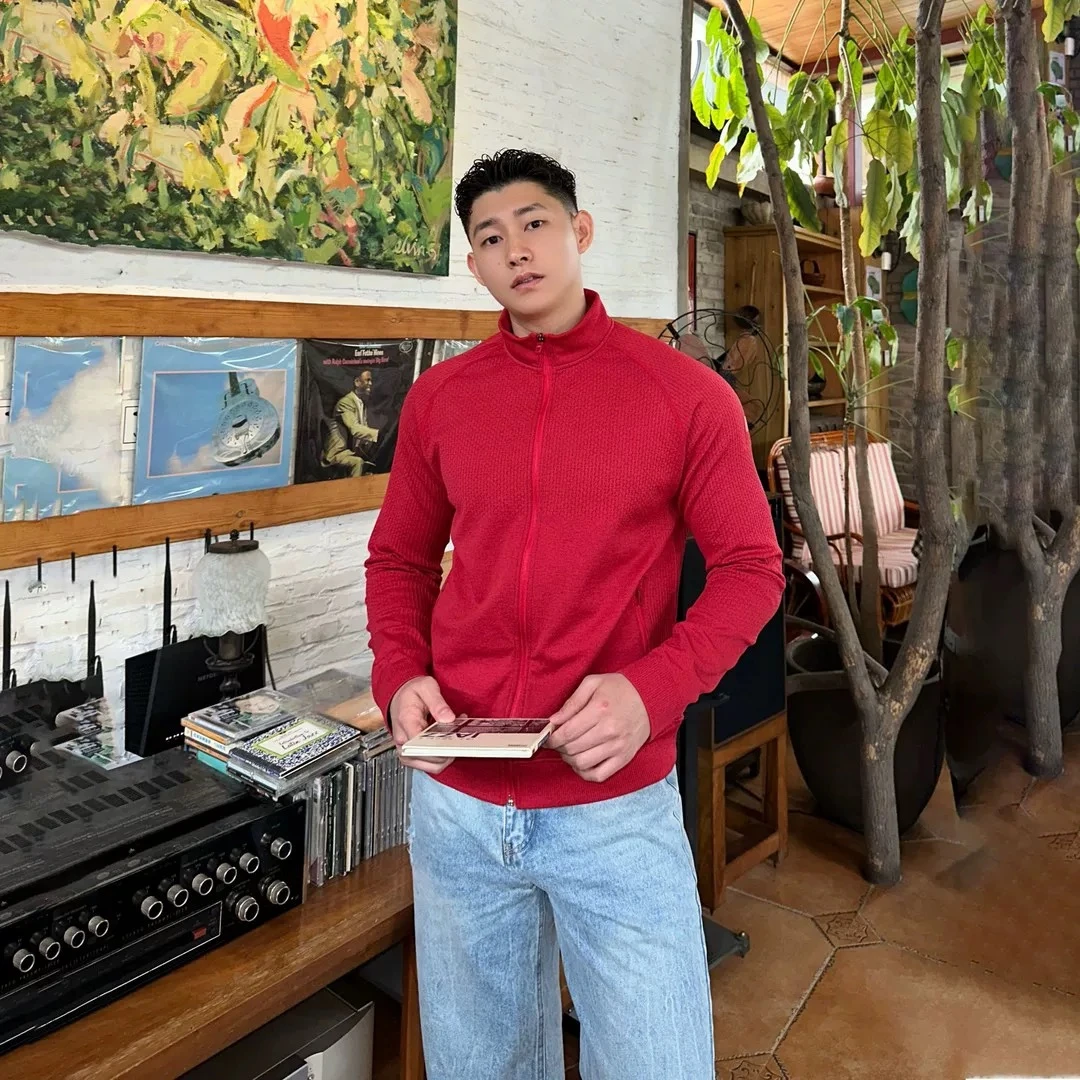 LULU款红色限定#无缝提花立领卫衣#早春新款肌理感休闲运动外套