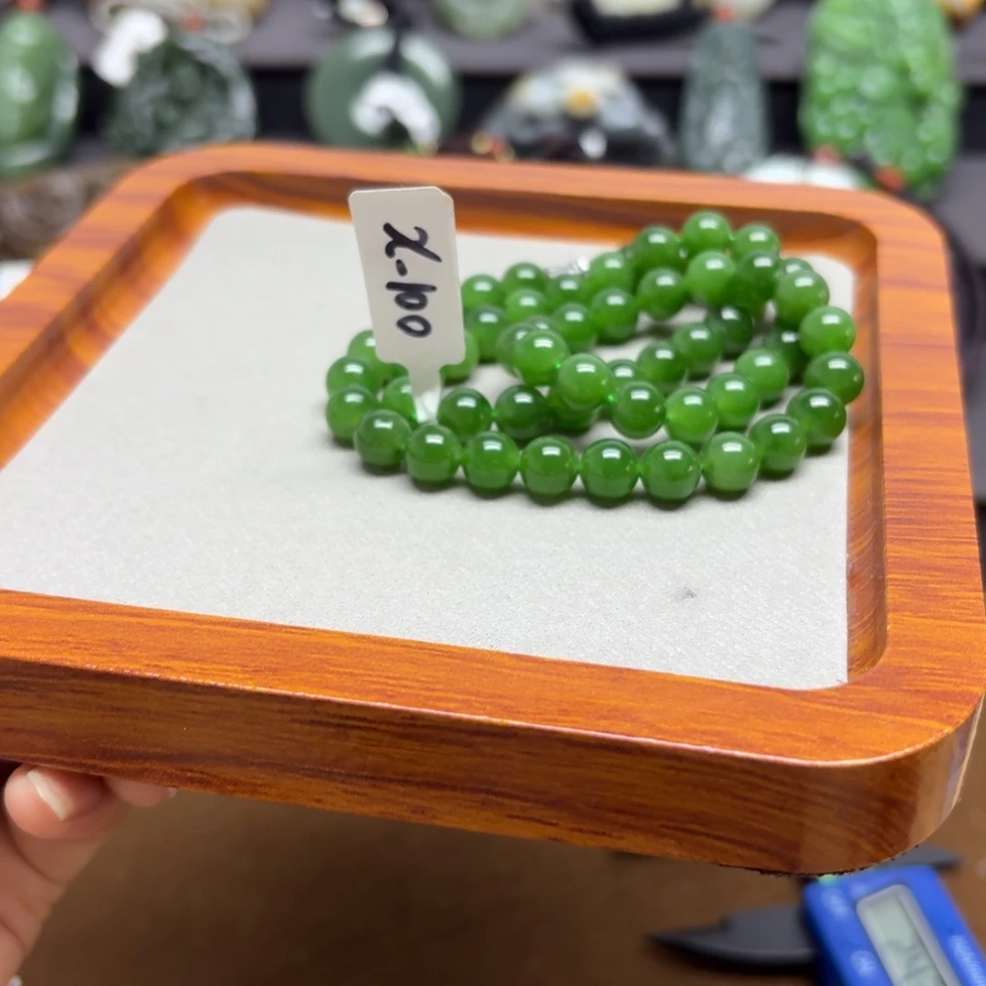 玥***蓝和田玉未镶嵌颈饰