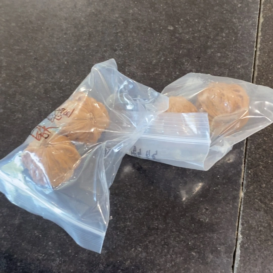 文玩核桃吊坠铁锤