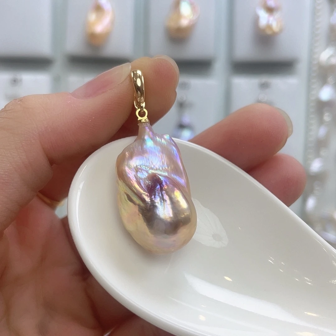 淡水珍珠银S925镶嵌颈饰一****?