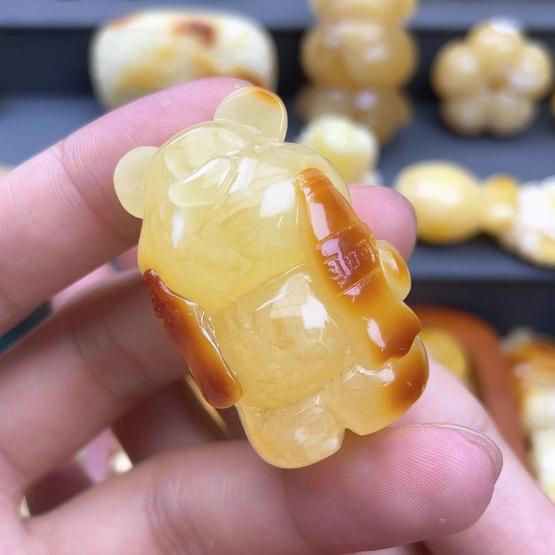 琥珀裸石未镶嵌蜜蜡