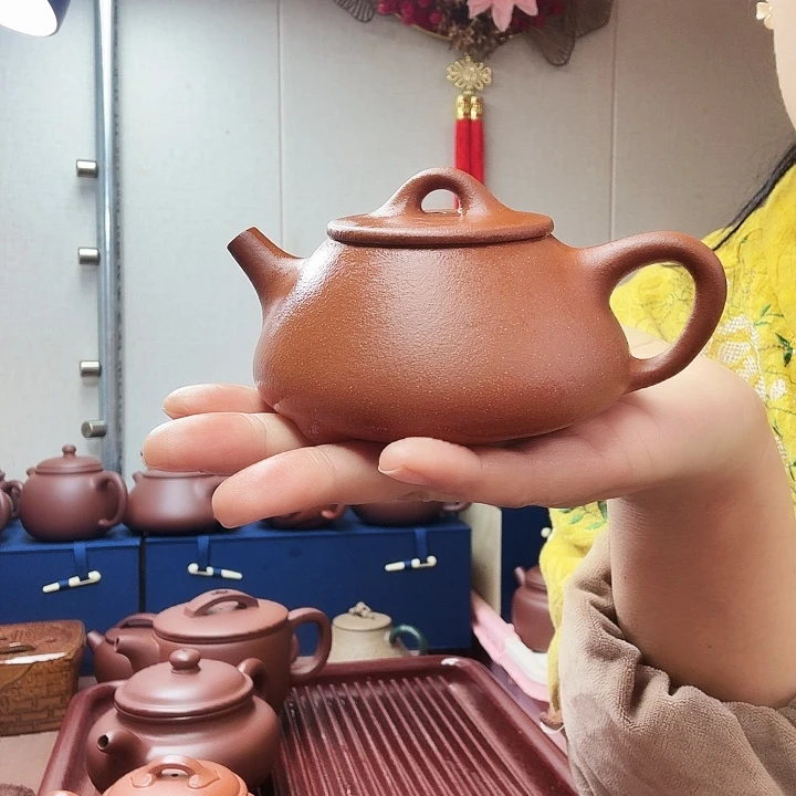 茶壶紫砂子冶石瓢半手，朱泥170毫升