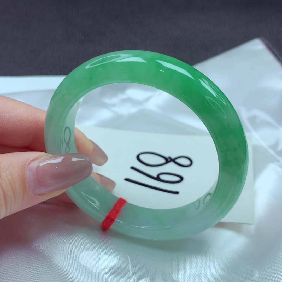 翡翠手镯未镶嵌手镯52