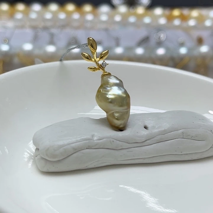 银S925镶嵌吊坠(不含链)海水珍珠4号