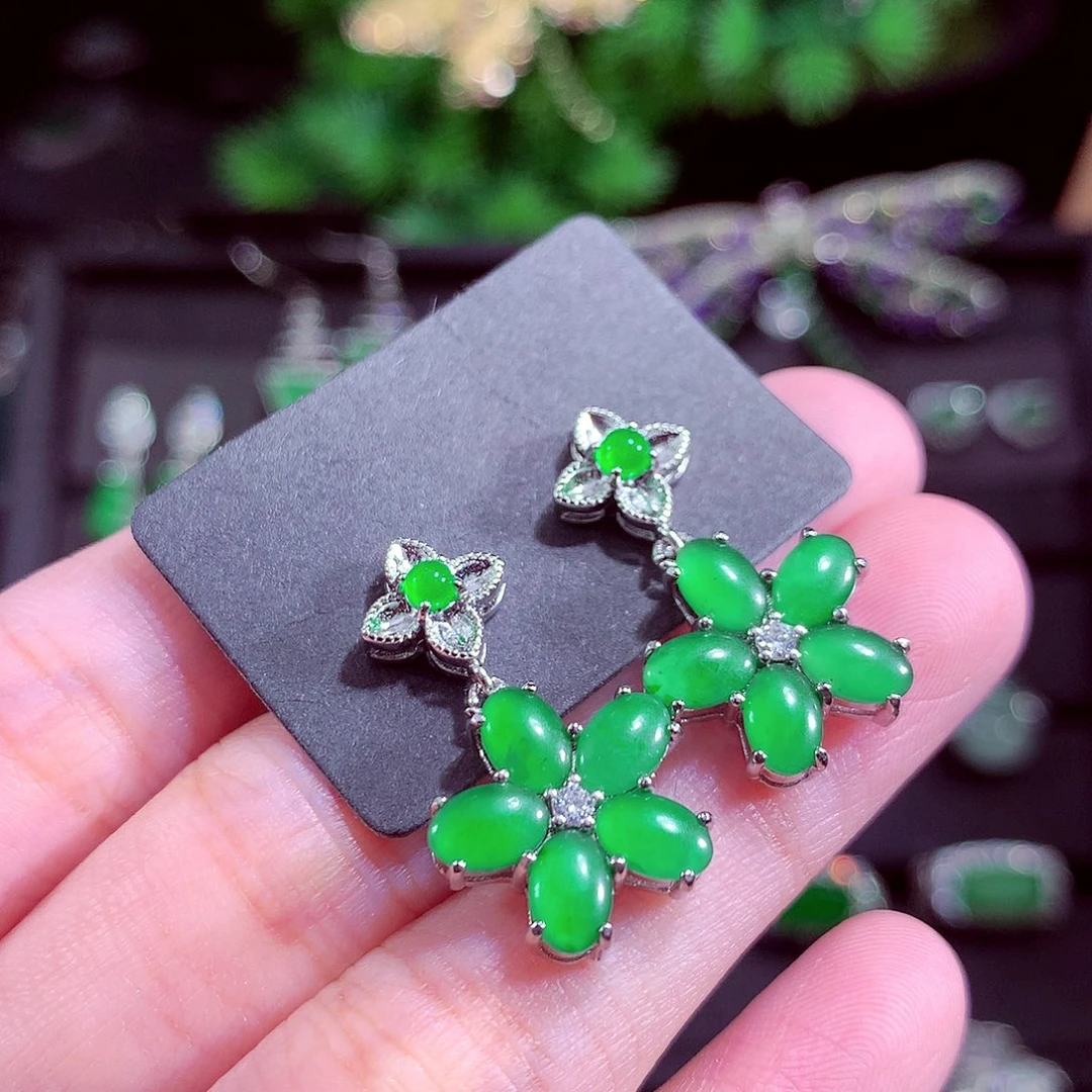 颈饰未镶嵌翡翠天然