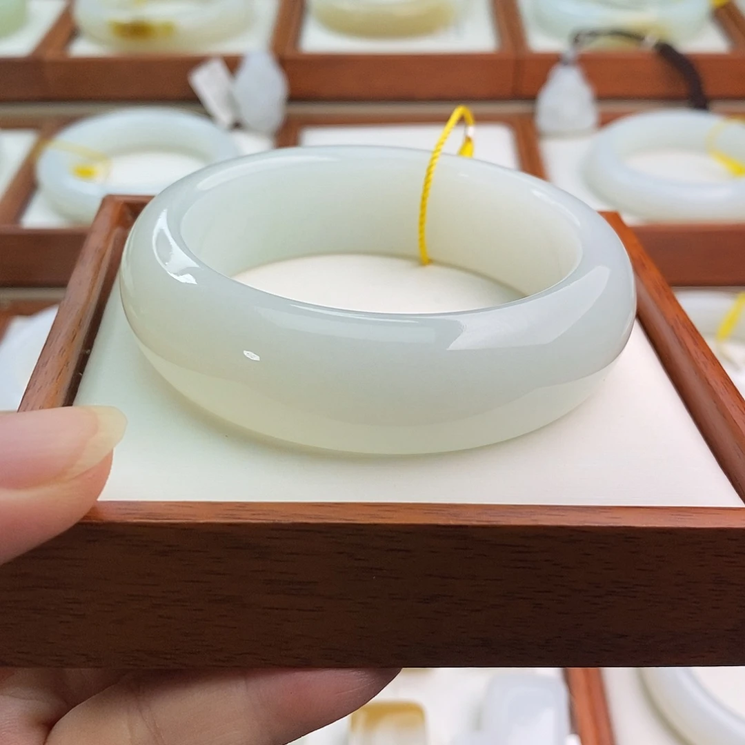 未镶嵌手镯和田玉（白玉）