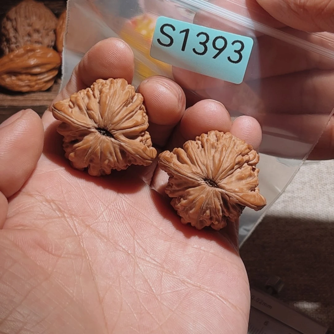 文玩核桃吊坠汉高楼
