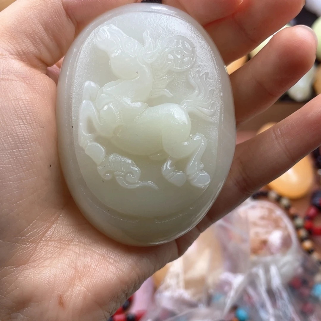 奔***客石材天然古青石手把件