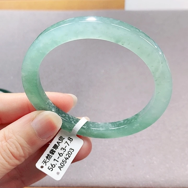 【闪购商品】翡翠手镯（圆镯）未镶嵌