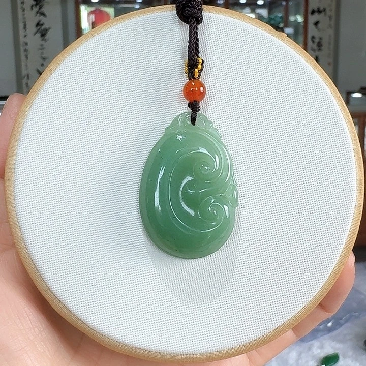 密玉（石英质玉）未镶嵌颈饰