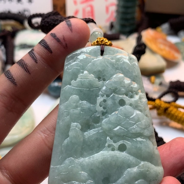 翡翠未镶嵌颈饰保真天然a货翡翠