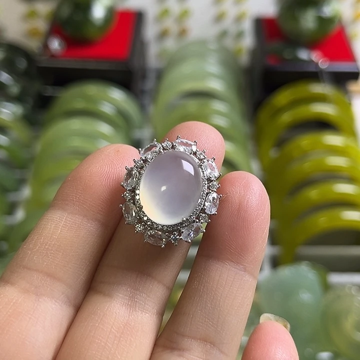 未镶嵌蛇纹石玉吊坠(不含链)