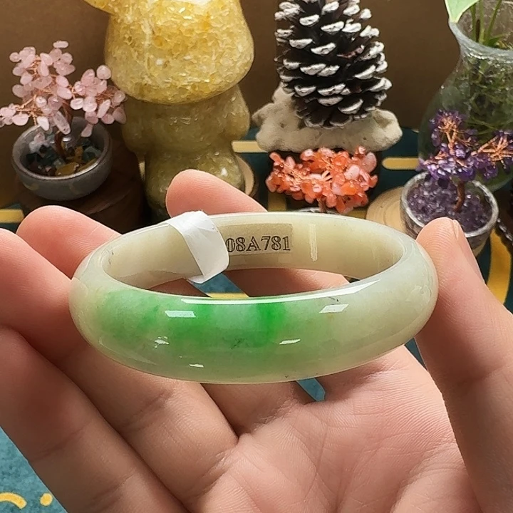 翡翠未镶嵌手镯翡翠手镯