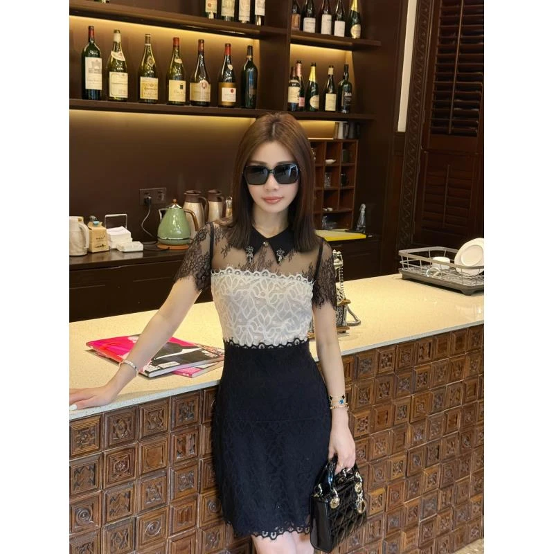 LUXURYMEMO【优雅限定】意大利重磅进口蕾丝收腰翻领连衣裙夏季