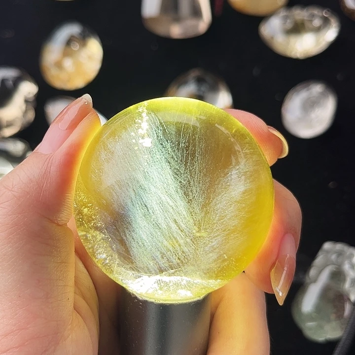 静***悠未镶嵌颈饰水晶水晶