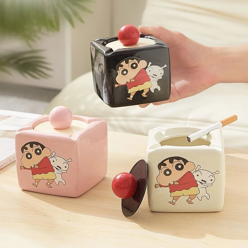 可爱烟灰缸防灰飞带盖子高级感家用客厅蜡笔小新款办公室创意H
