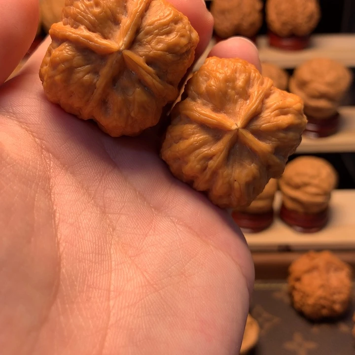 机****文玩核桃把件四棱