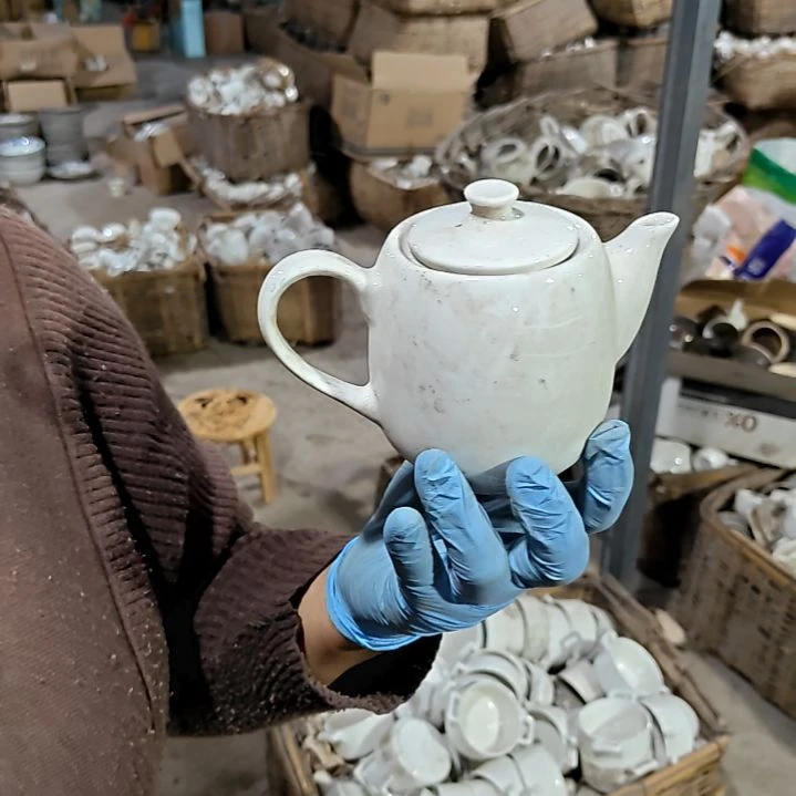 摆件陶瓷盘子碗啥都有