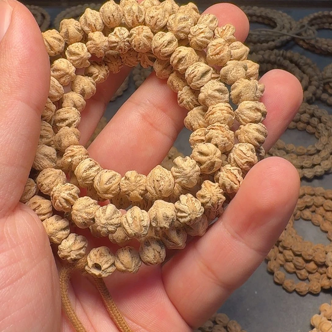 炜***柏香籽/百香籽吊坠