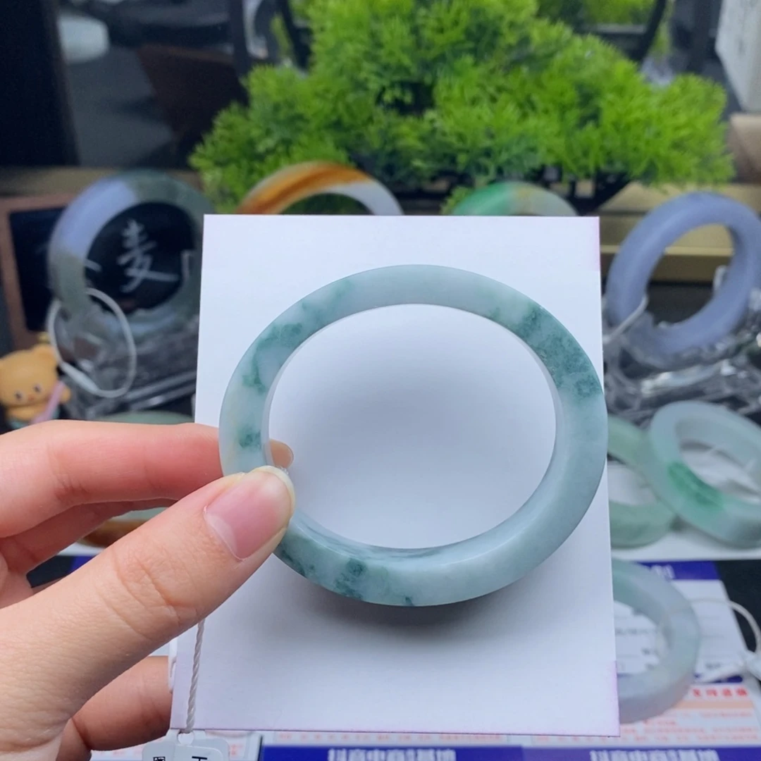 未镶嵌手镯定制翡翠蓝底蓝花贵妃