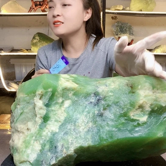 【闪购商品】未镶嵌蛇纹石玉原石