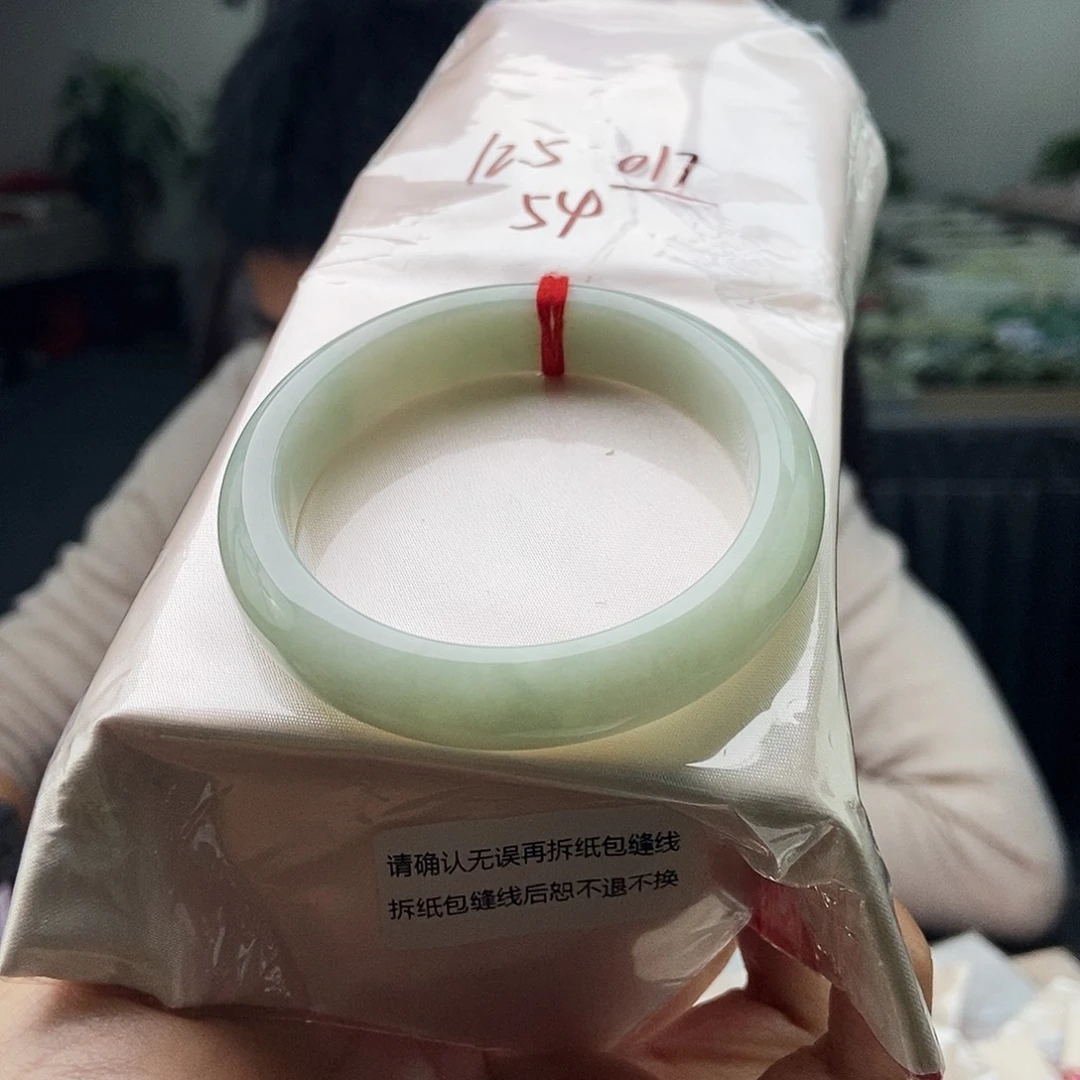 翡翠未镶嵌手镯拍一发一