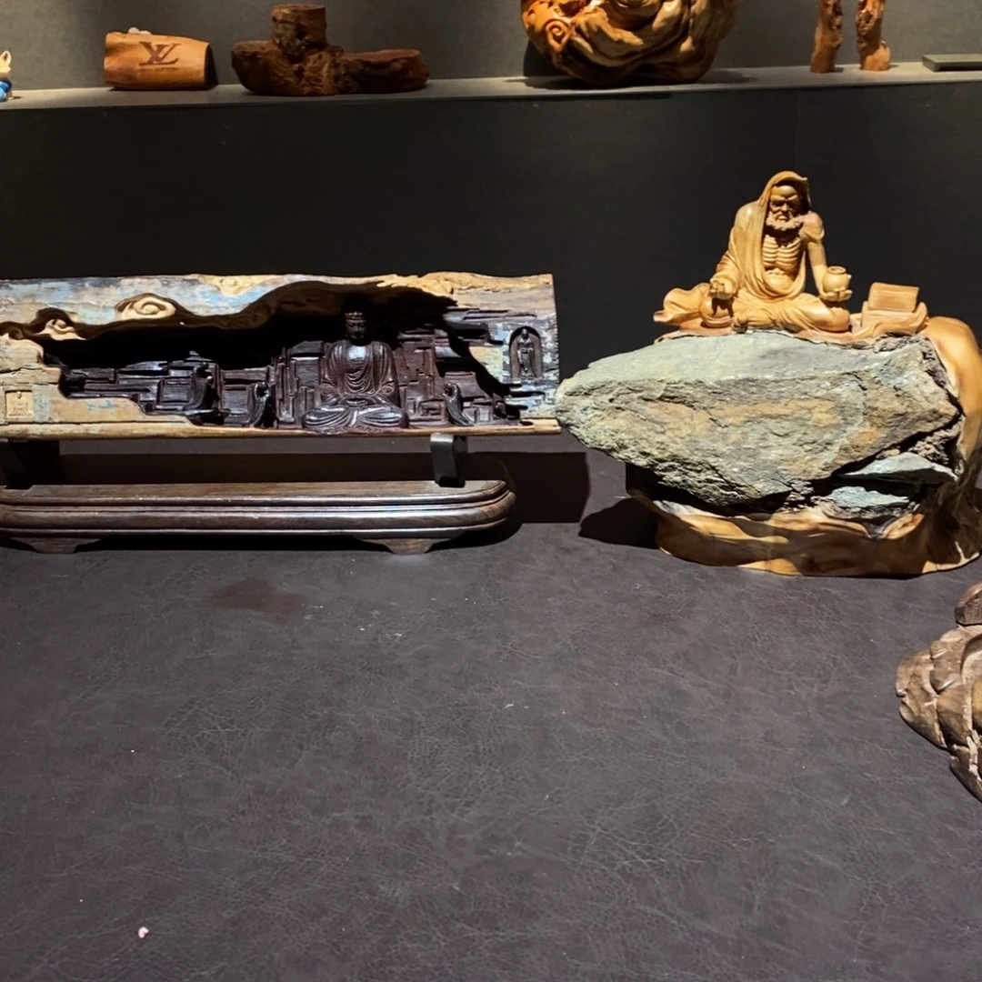 V***7柏木（崖柏）崖柏达摩根抱石小叶紫檀拆房佛窟