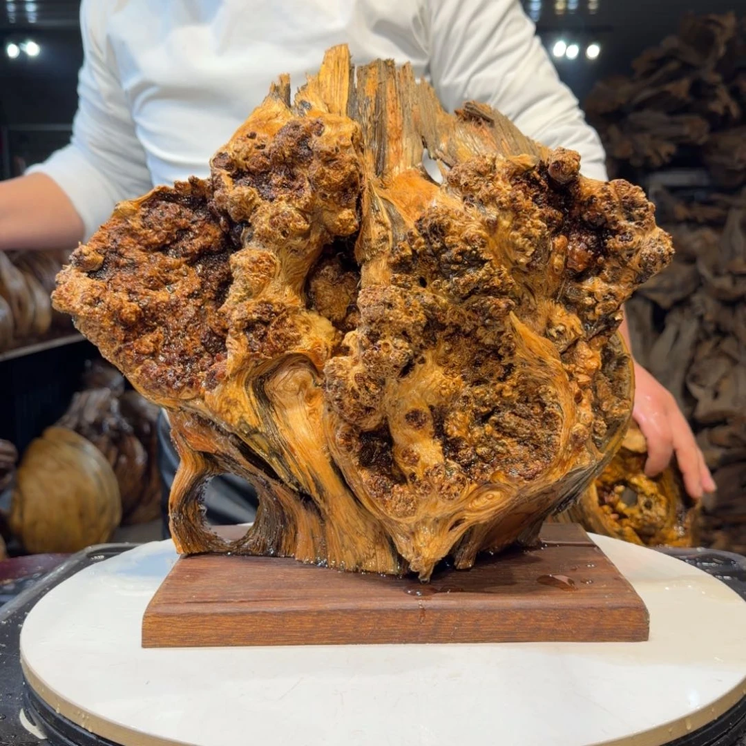 越***好木王一刀琥珀木摆件44