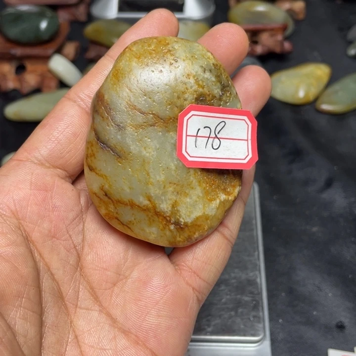 颈饰未镶嵌和田玉178