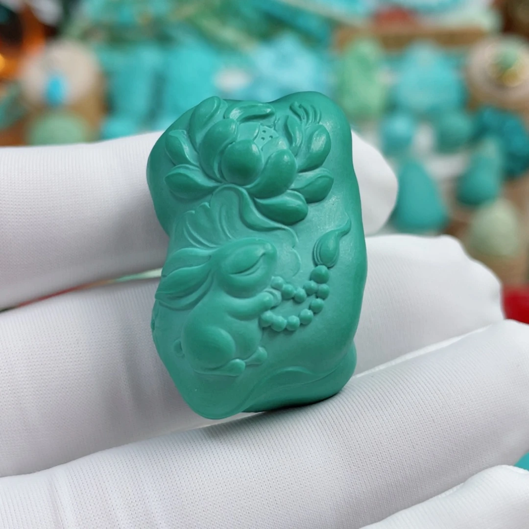 绿松石未镶嵌珠宝奇石