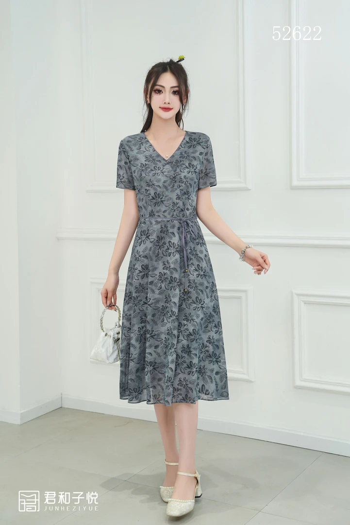 F52622夏季女士印花修身v领系绳收腰连衣裙气质显瘦