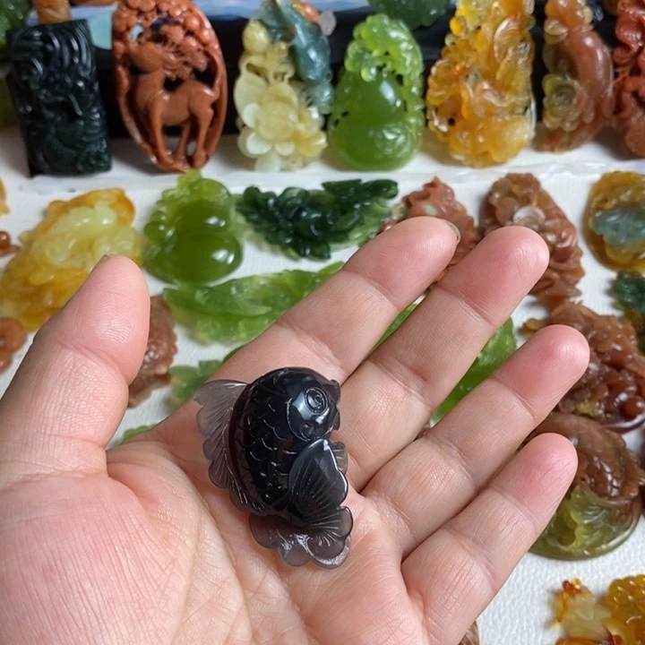 蛇纹石玉未镶嵌挂坠