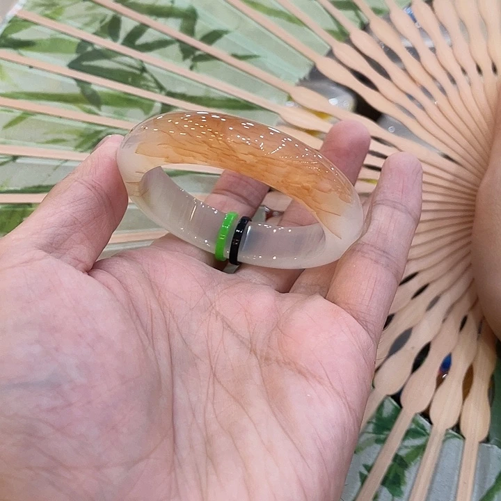 玛瑙/玉髓手镯未镶嵌