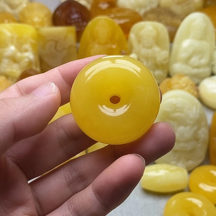 琥珀颈饰未镶嵌琥珀蜜蜡吊坠