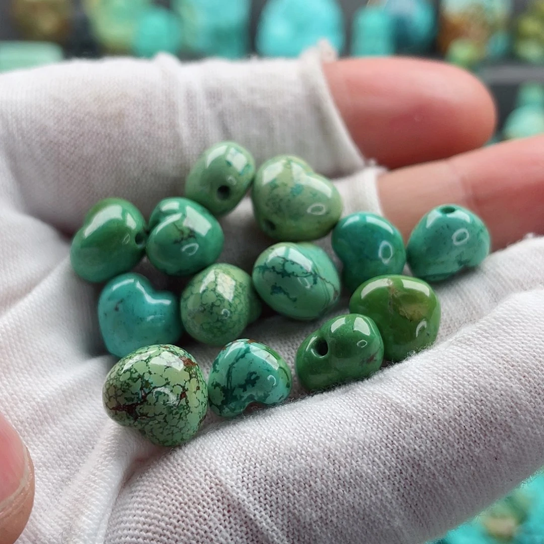 绿松石颈饰未镶嵌紫***萄