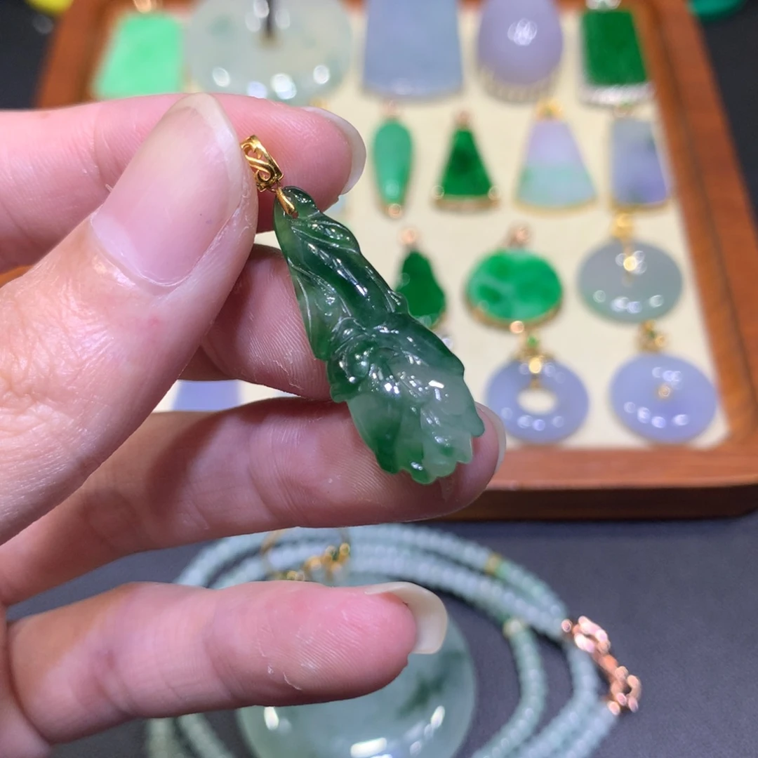 翡翠18K金镶嵌吊坠(不含链)