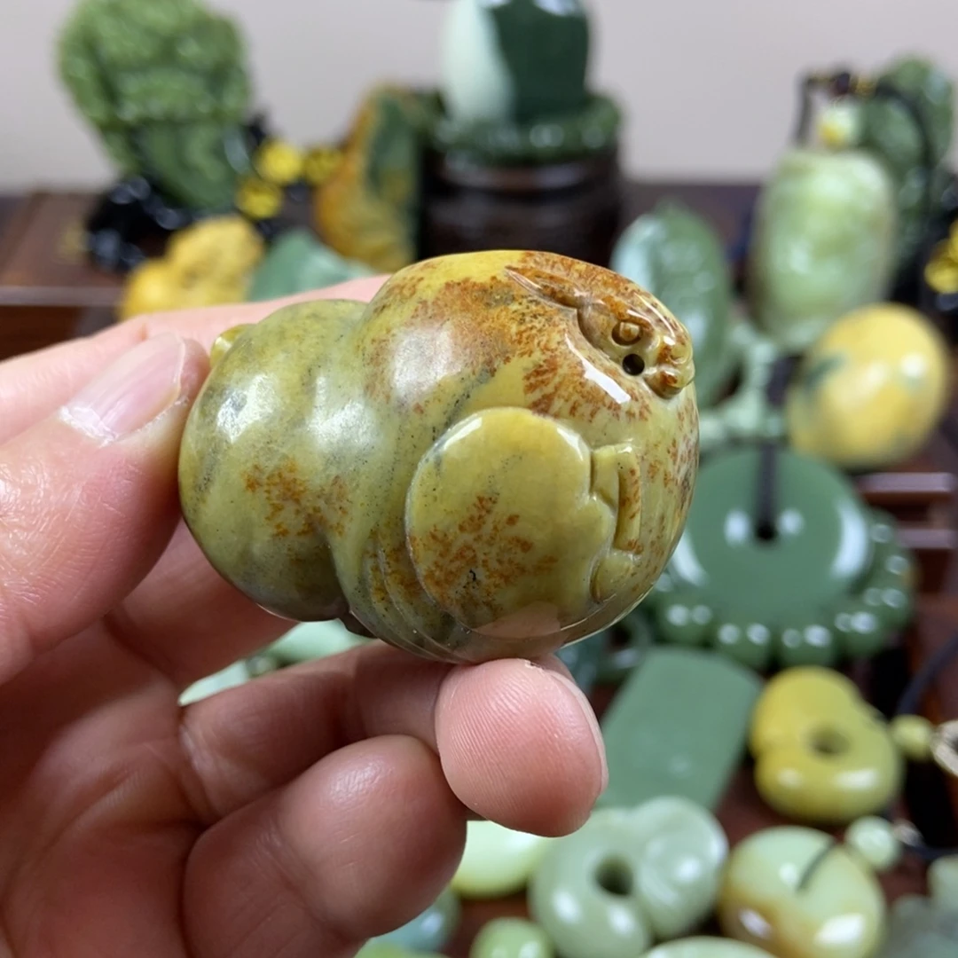 岫岩河磨玉（透闪石质玉）未镶嵌珠宝奇石