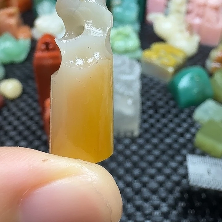 小***刻青田石真真正正章