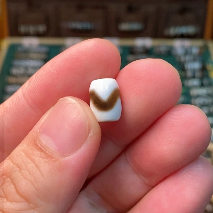 未镶嵌玛瑙/玉髓珠宝半成品