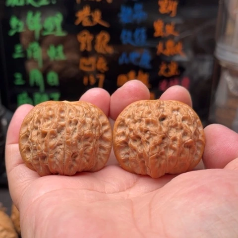 把件文玩核桃血麒麟